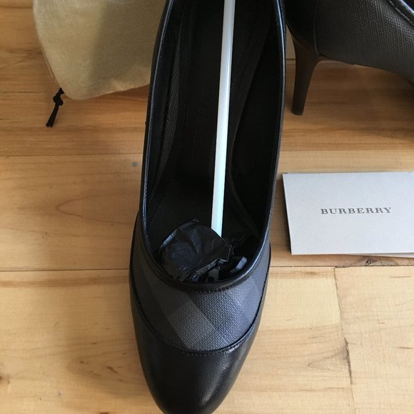 Burberry pump - Picture 2 of 2